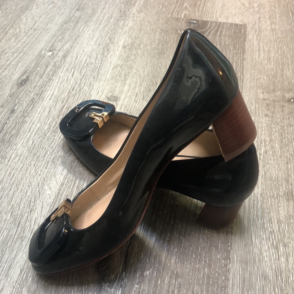 TORY BURCH T-Ring 50 Pumps Soft Patent Calf Leather - Picture 9 of 11